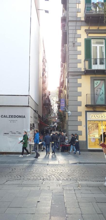 B&B Ruffo Nel Cuore Di Napoli Extérieur photo