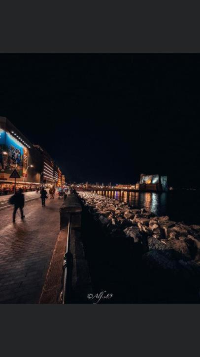 B&B Ruffo Nel Cuore Di Napoli Extérieur photo