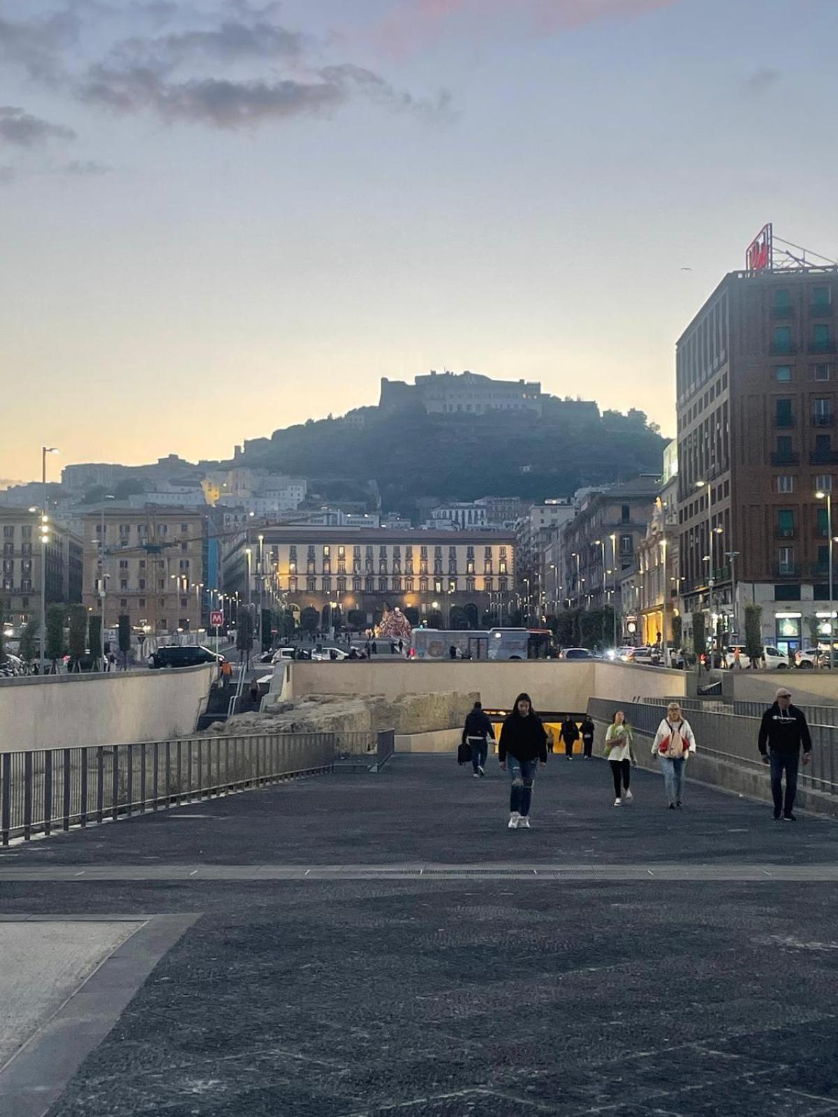 B&B Ruffo Nel Cuore Di Napoli Extérieur photo
